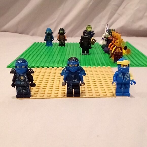 LEGO Minifigure Ninjago Lot 26 Pcs Pythor Garamadon Sensi Wu - Picture 6 of 10